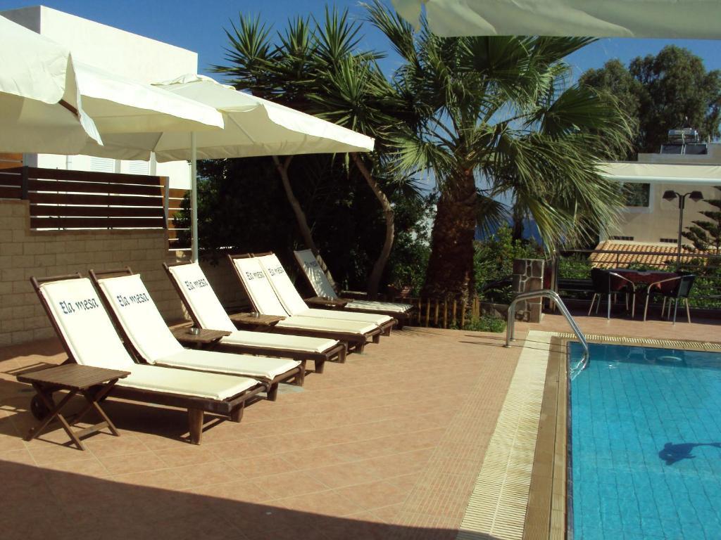 Ela Mesa Aparthotel Souvala Exterior photo